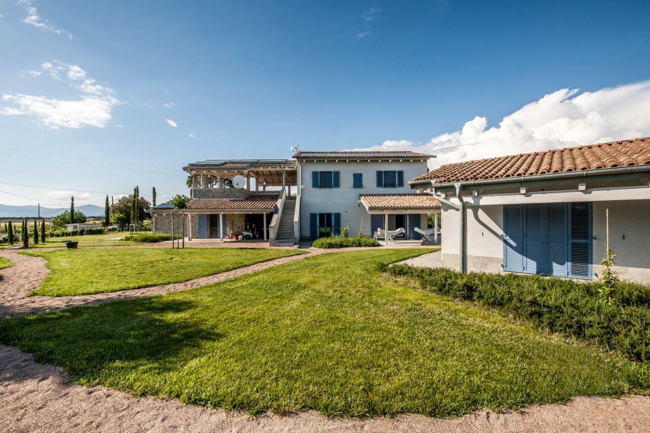 Refugium Countryhouse Podere Cernaia Екстериор снимка
